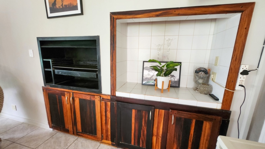 4 Bedroom Property for Sale in Wilgenhof Free State